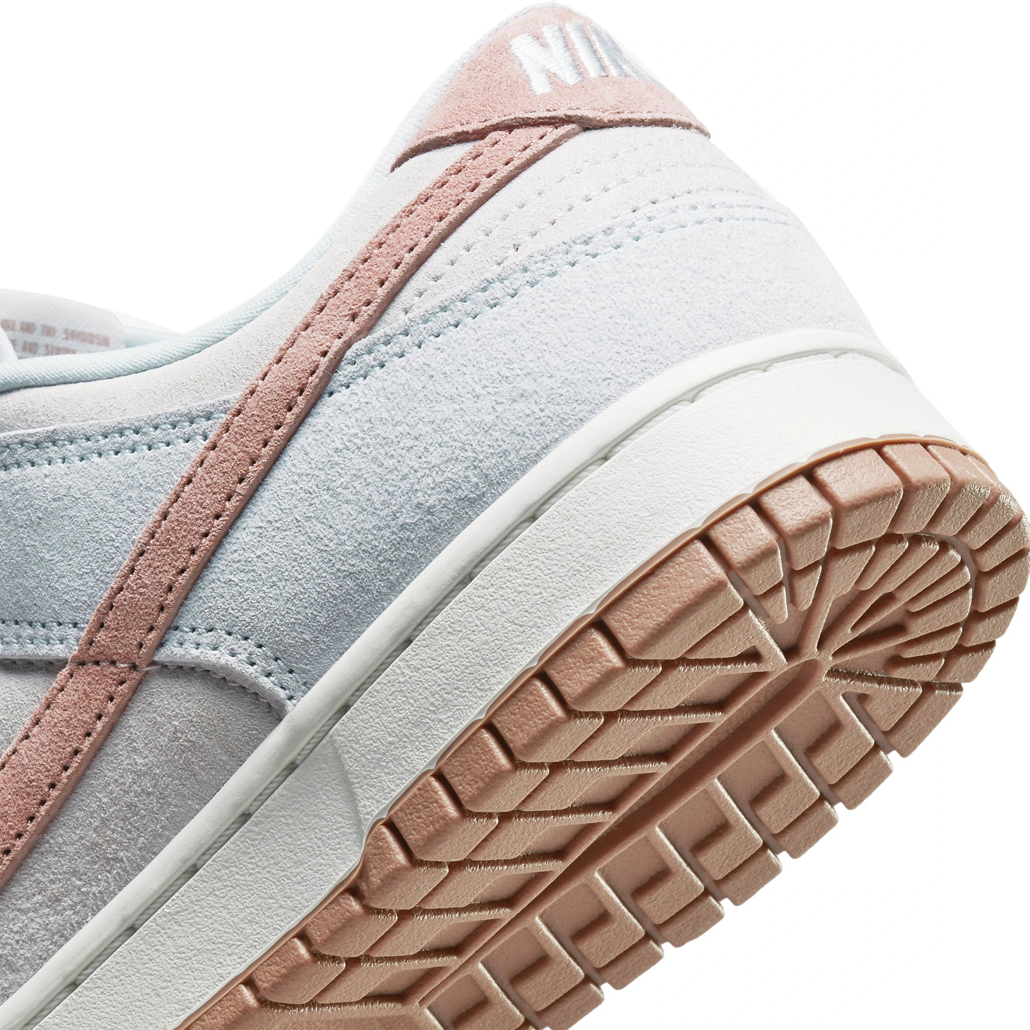 Heel view of Nike Dunk Low Fossil Rose DH7577-001