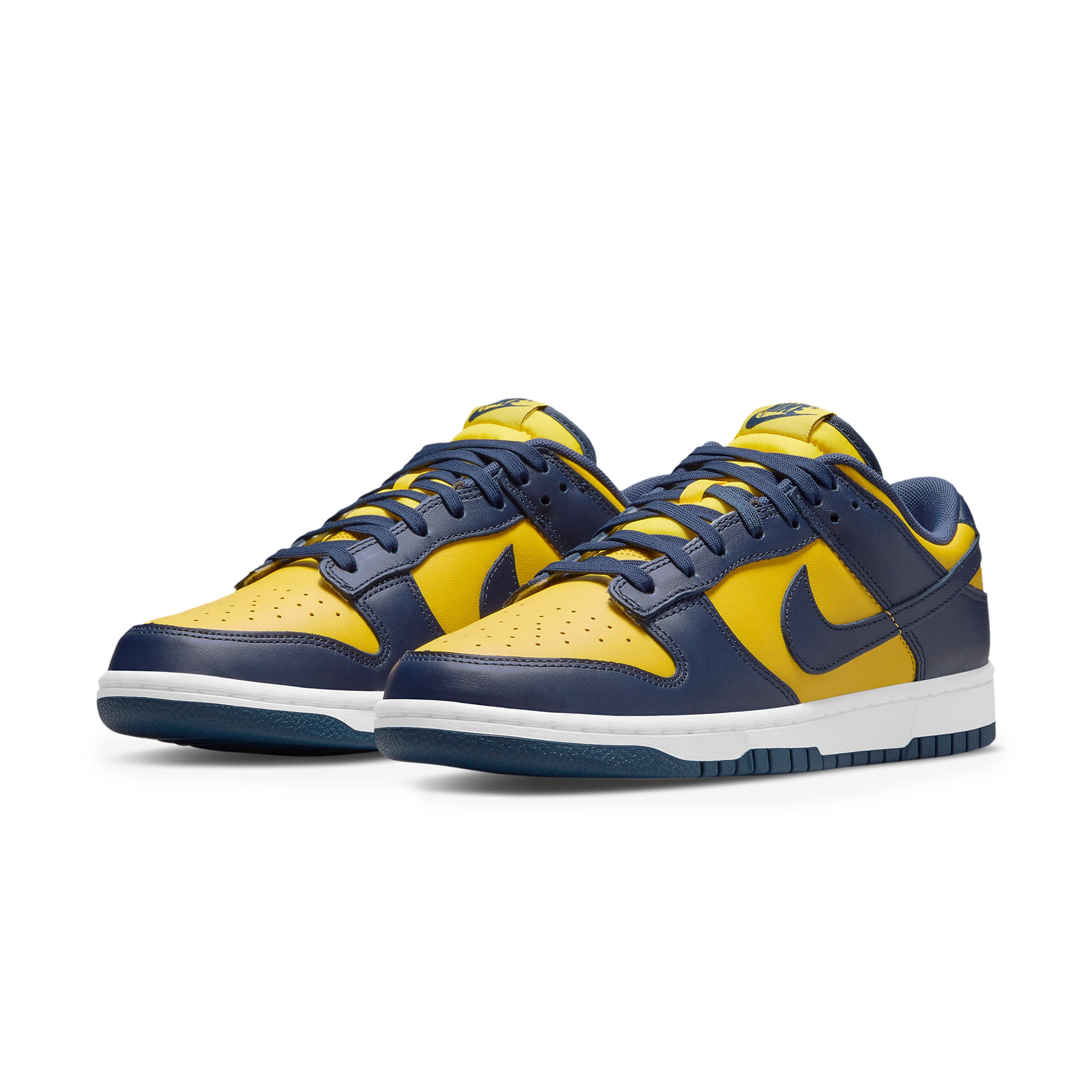 Front side view of Nike Dunk Low Michigan (2021) (GS) CW1590-700