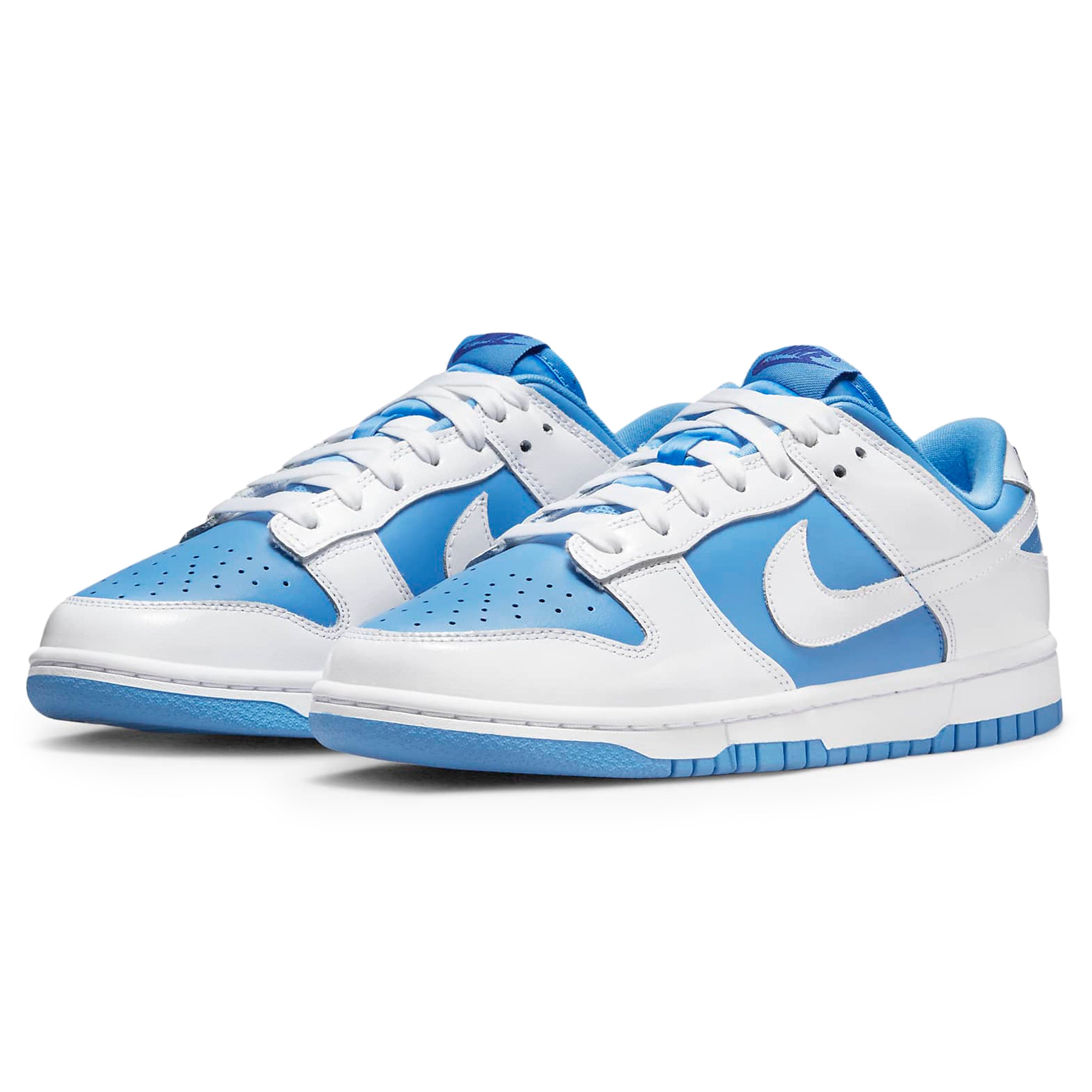 Front side view of Nike Dunk Low Reverse UNC (W) DJ9955-101