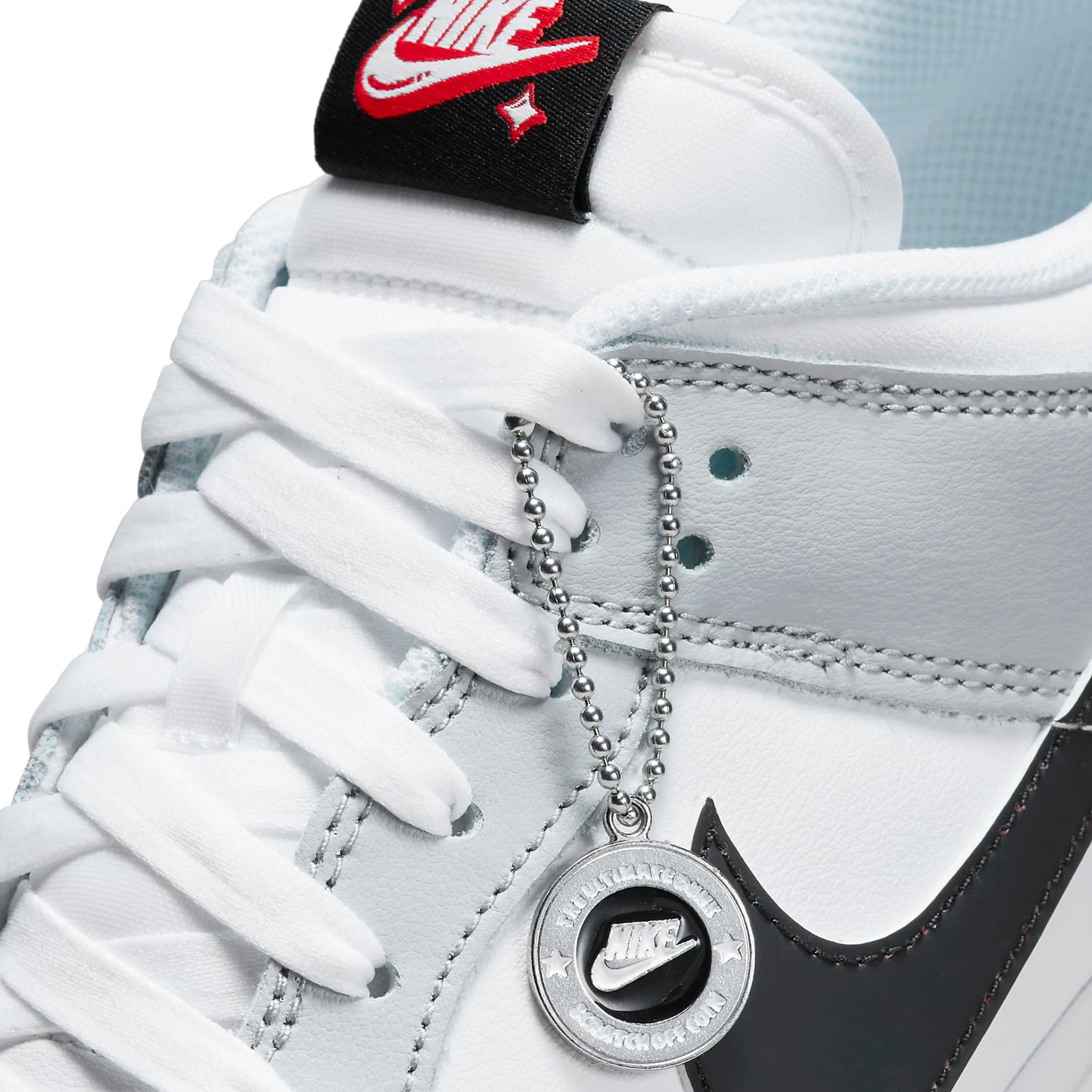 Logo view of Nike Dunk Low SE Jackpot DR9654-001