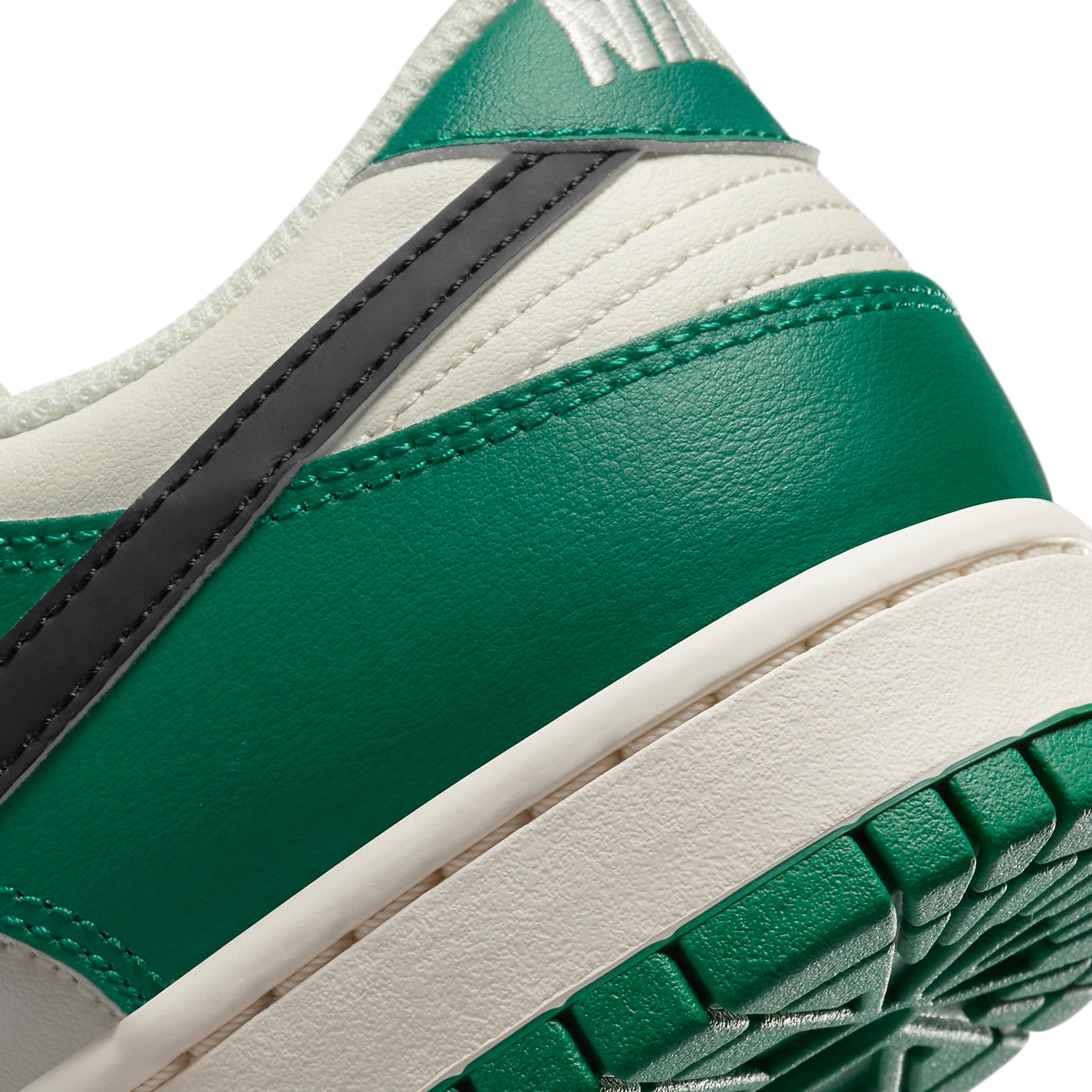 Back view of Nike Dunk Low SE Lottery Pack Malachite Green DR9654-100