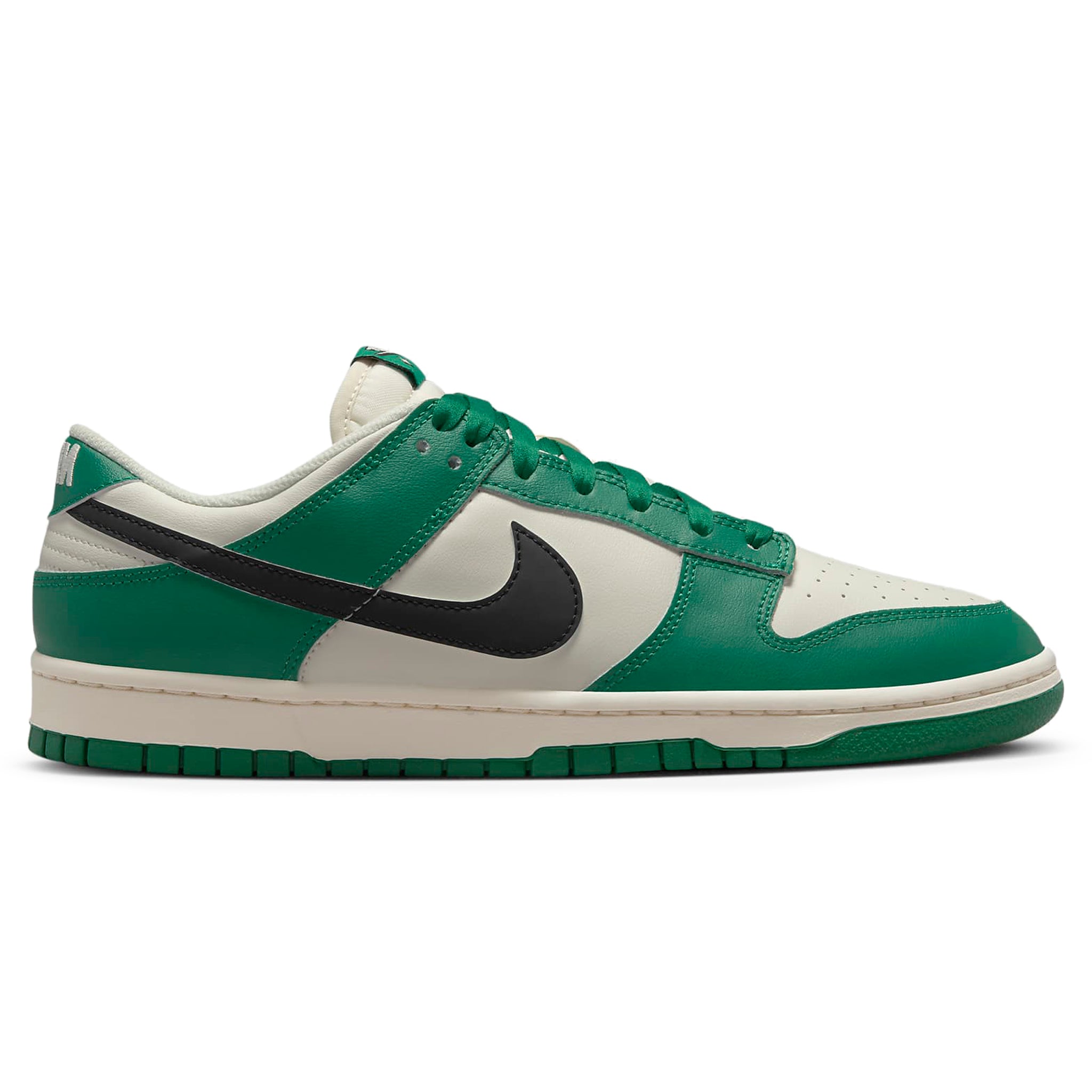 Side view of Nike Dunk Low SE Lottery Pack Malachite Green DR9654-100