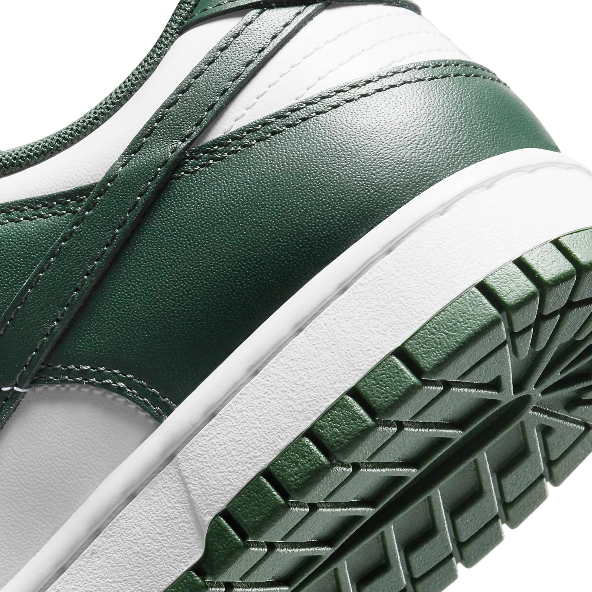 Back view of Nike Dunk Low Spartan Green (2021) DD1391-101