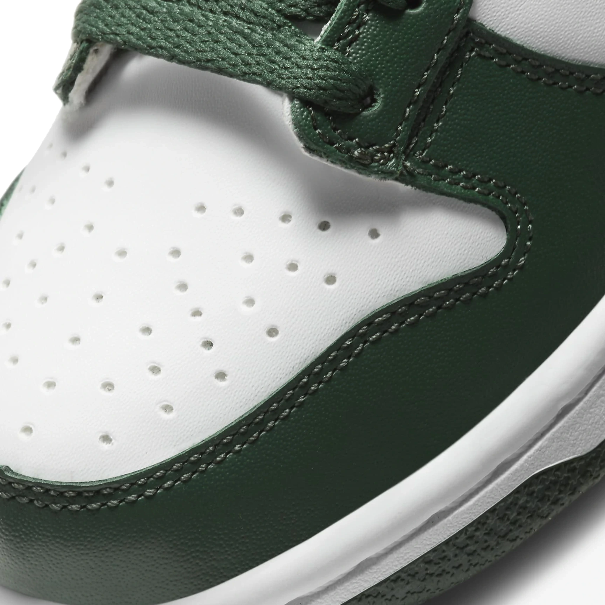 Toe box view of Nike Dunk Low Spartan Green (2021) (GS) CW1590-102