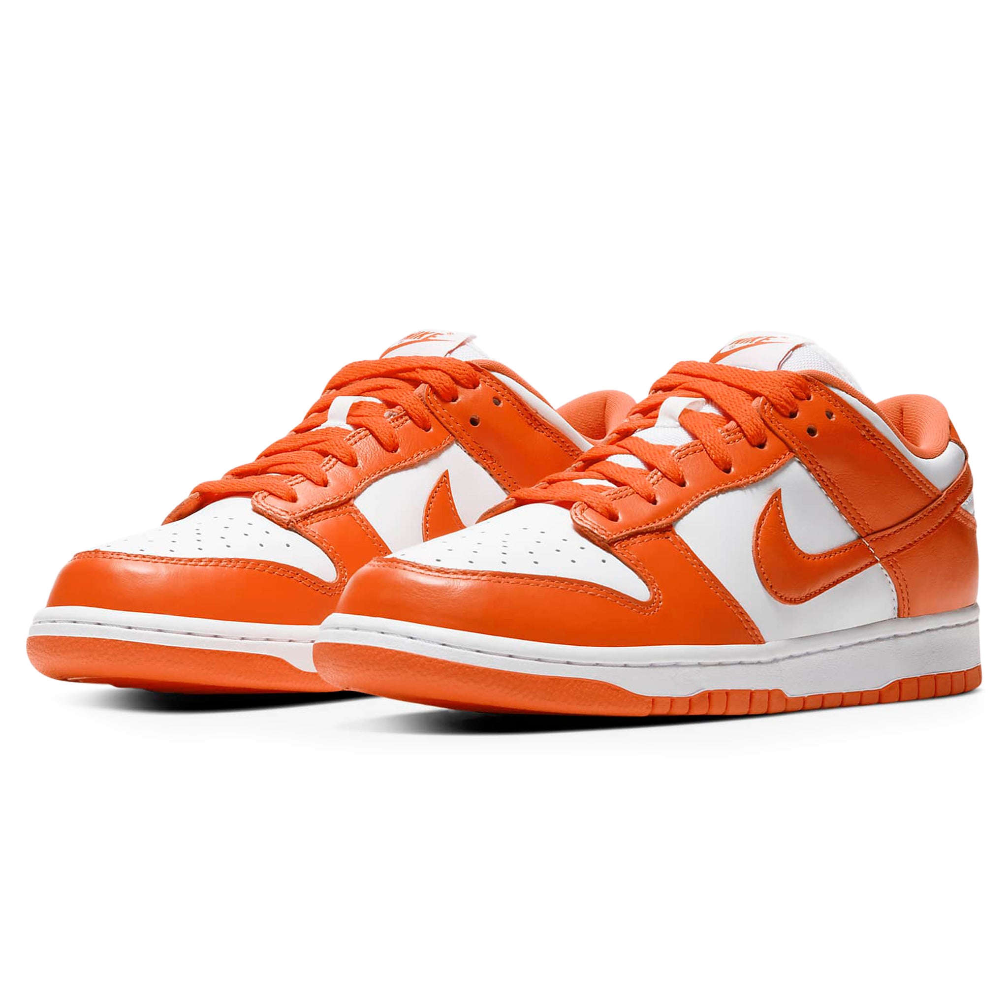 Front side view of Nike Dunk Low Syracuse (2020/2022) CU1726-101