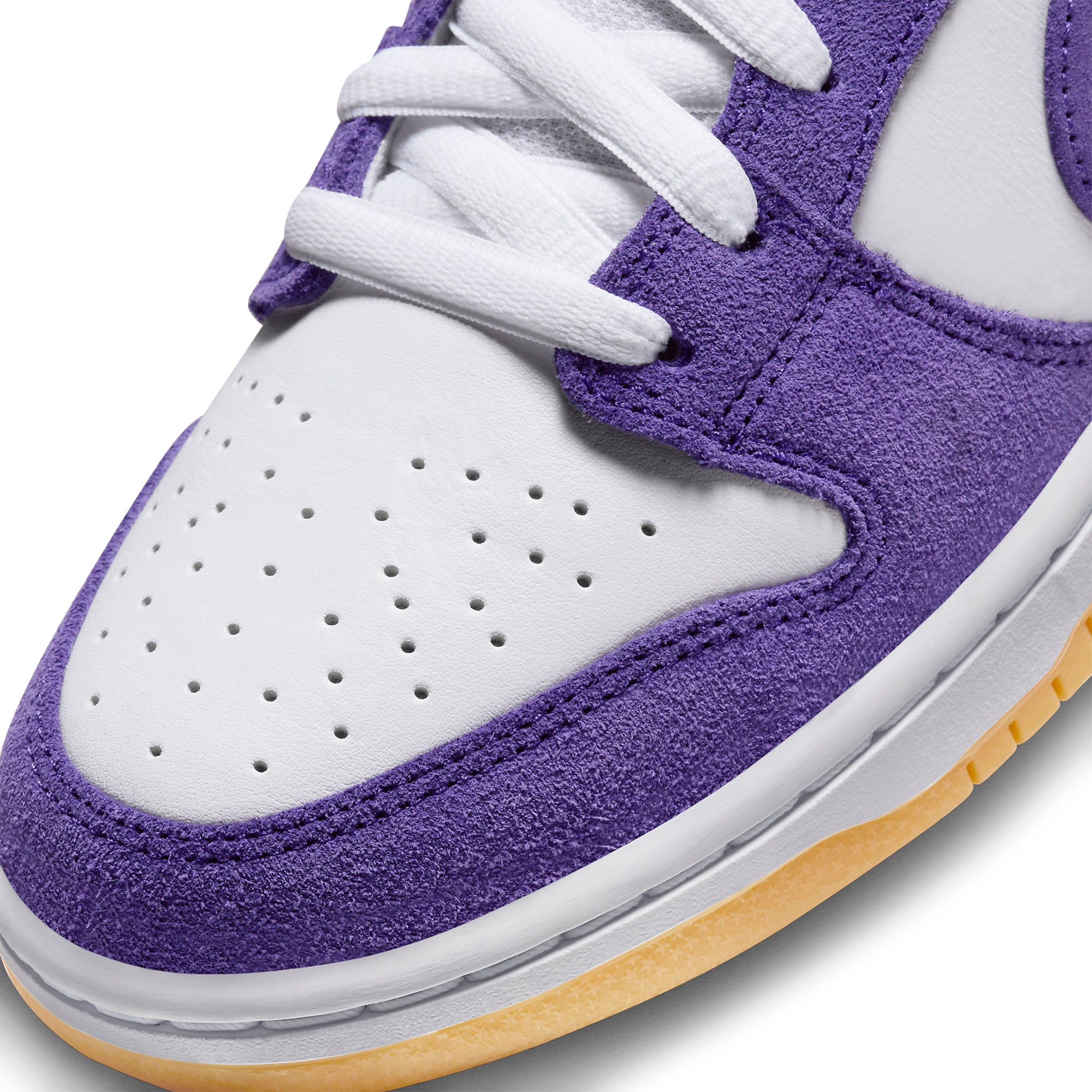 Toe box view of Nike SB Dunk Low Pro ISO Orange Label Court Purple DV5464-500