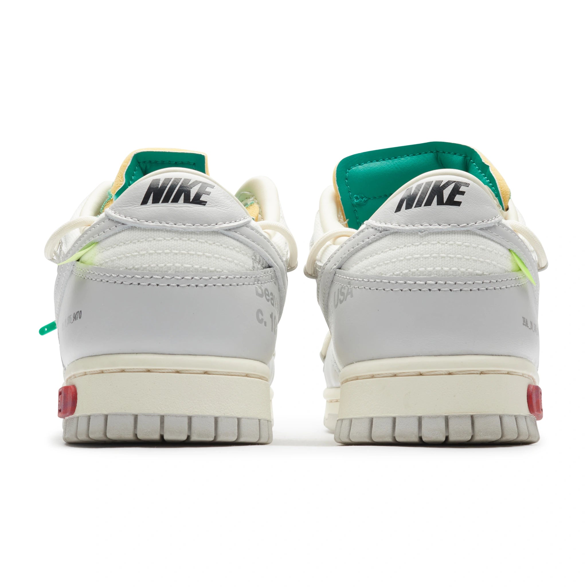 Back view of Preloved - Nike x Off White Dunk Low Lot 25 DM1602-121