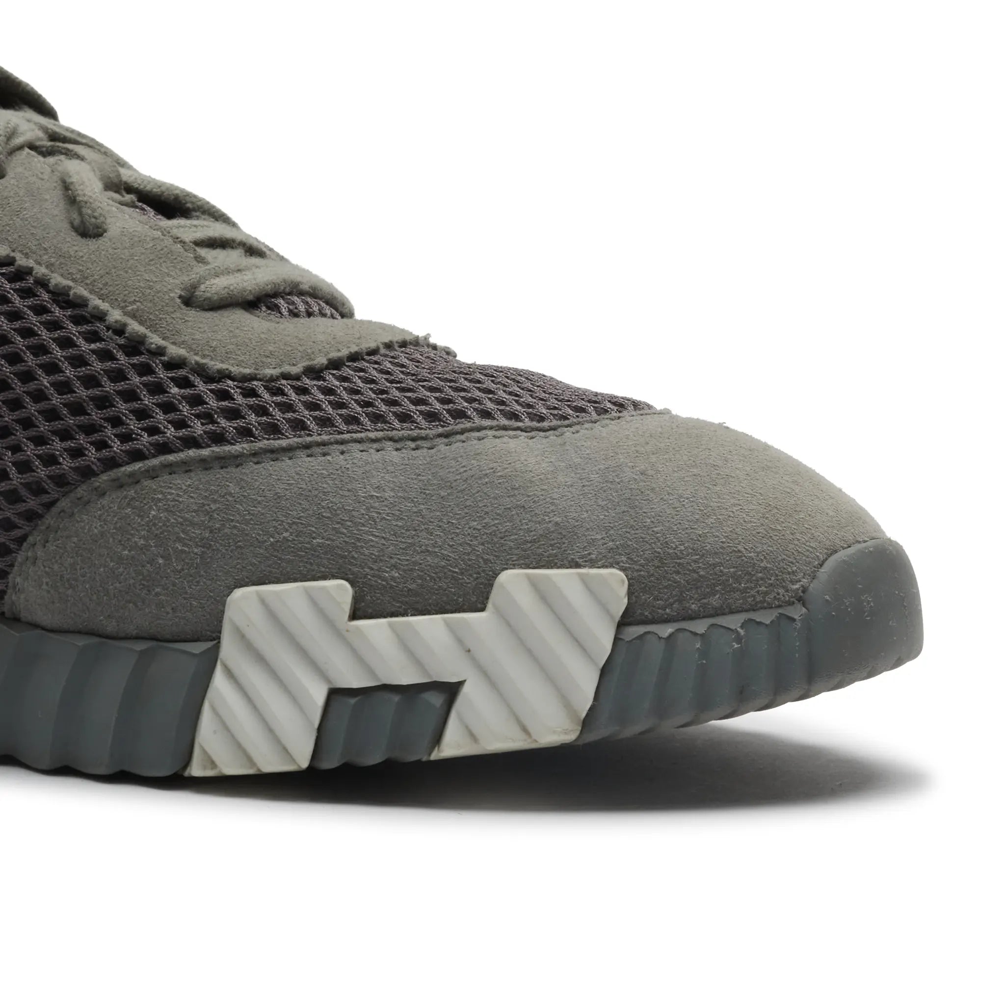 Detailed View of Preloved - Hermes Paris Bouncing Sneaker Grey H232856ZH1F410