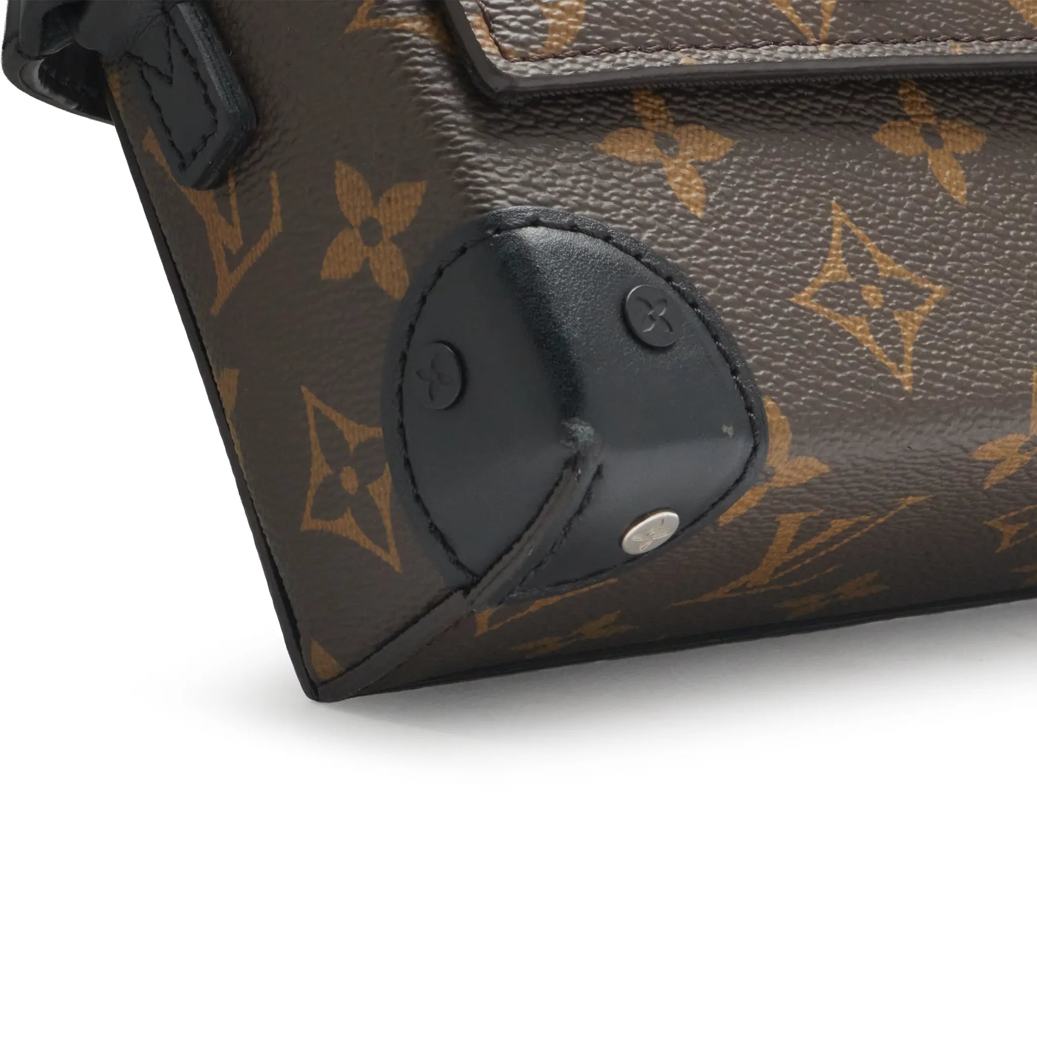 Detailed View of Preloved - Louis Vuitton Steamer Monogram Macassar Canvas Wearable Wallet
