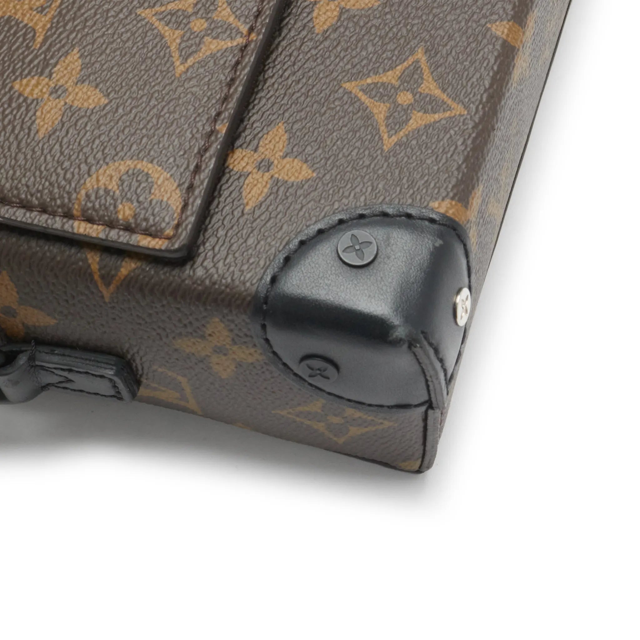 Detailed View of Preloved - Louis Vuitton Steamer Monogram Macassar Canvas Wearable Wallet