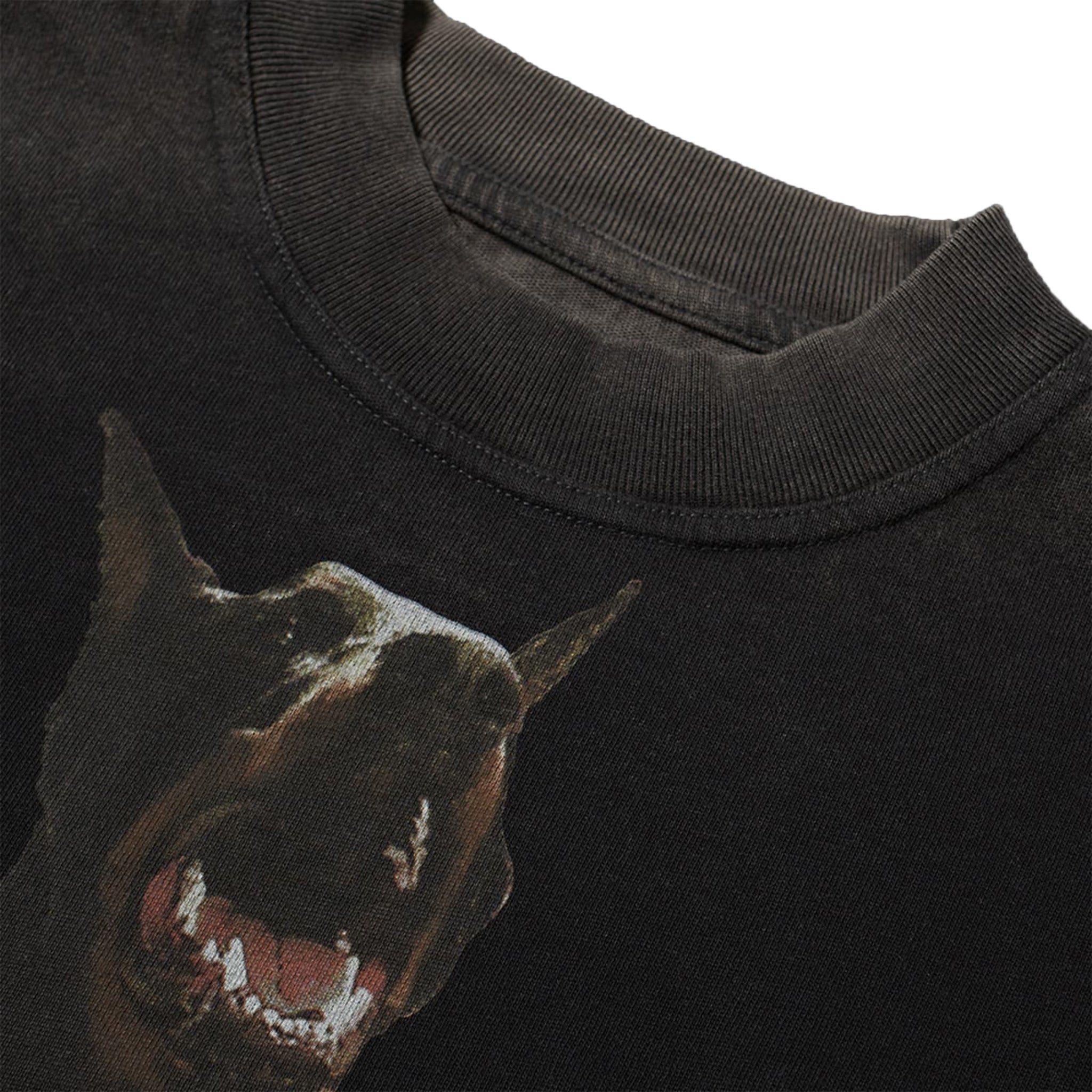 Neck view of Represent Thoroughbred Vintage Black T Shirt M05147-03