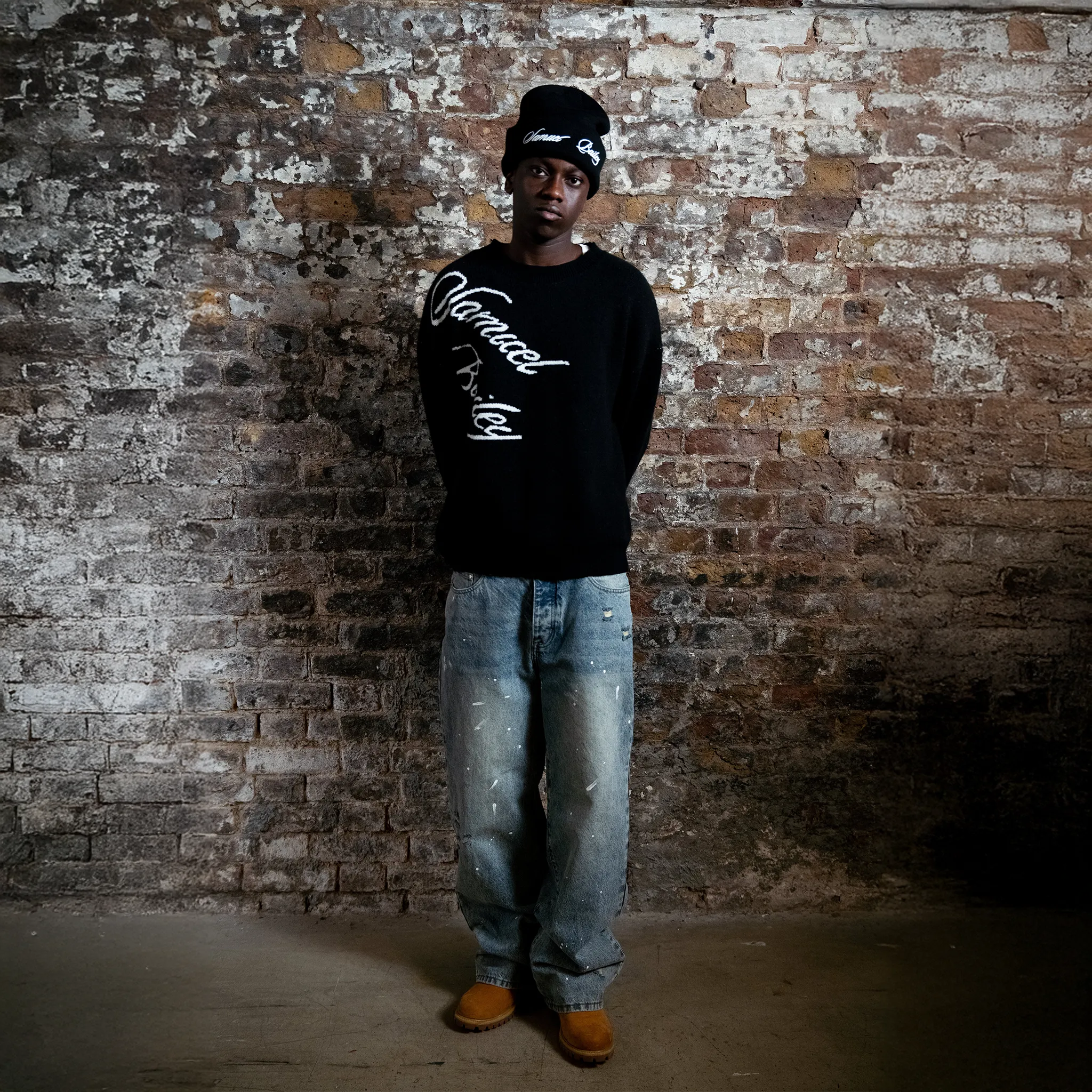 Model Samuel Bailey Signature Black Sweatshirts  50072757469507