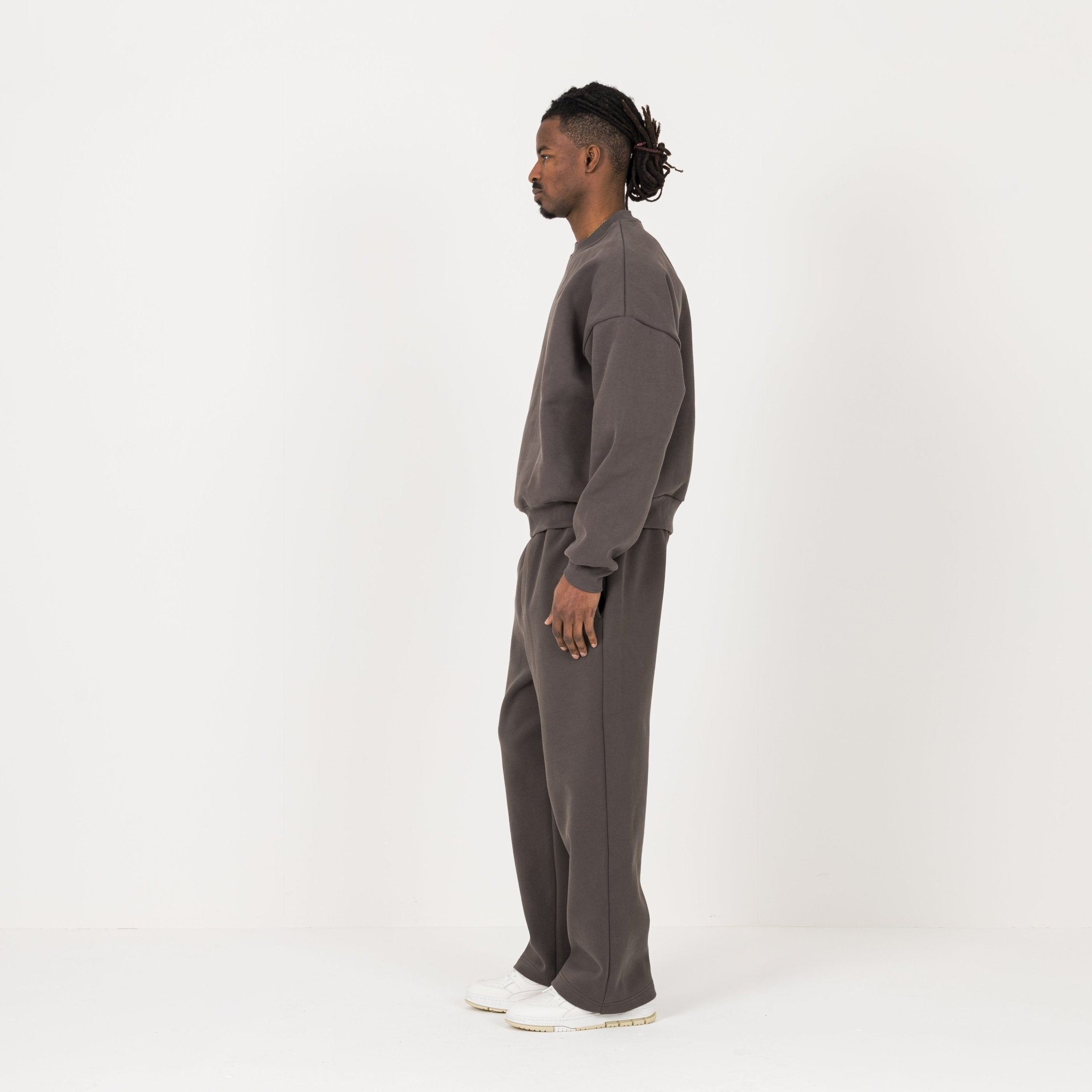 Model view of Destructive Sculpt Moor Brown Sweatshirt