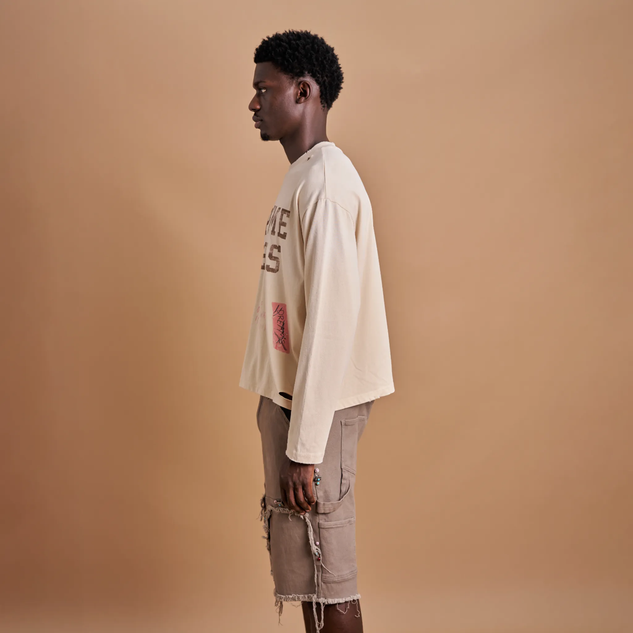 Side View of Suavo London Supreme Dreams L/S Cream T-Shirt
