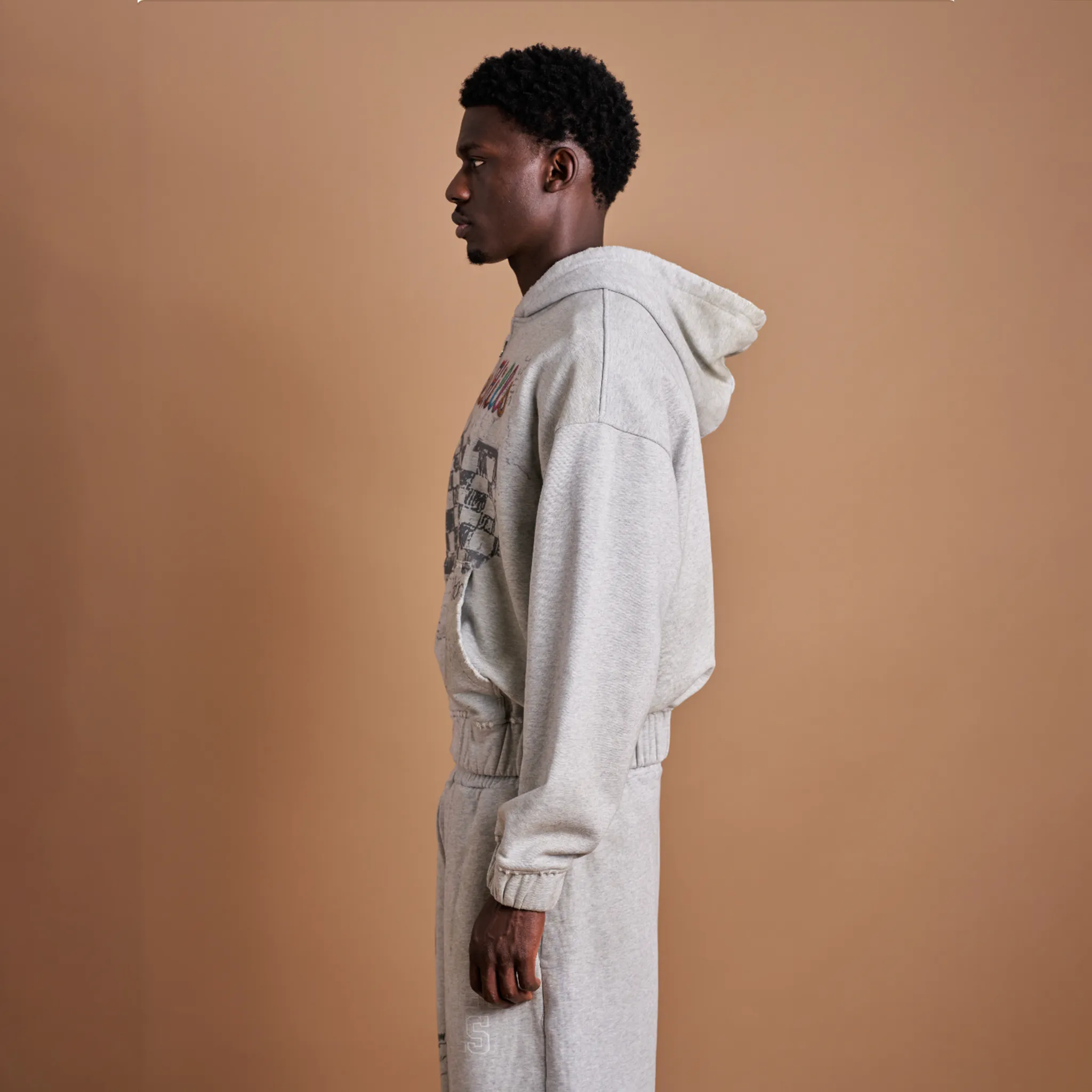 Side View of Suavo London Valley Hills Grey Zip-Up Hoodie
