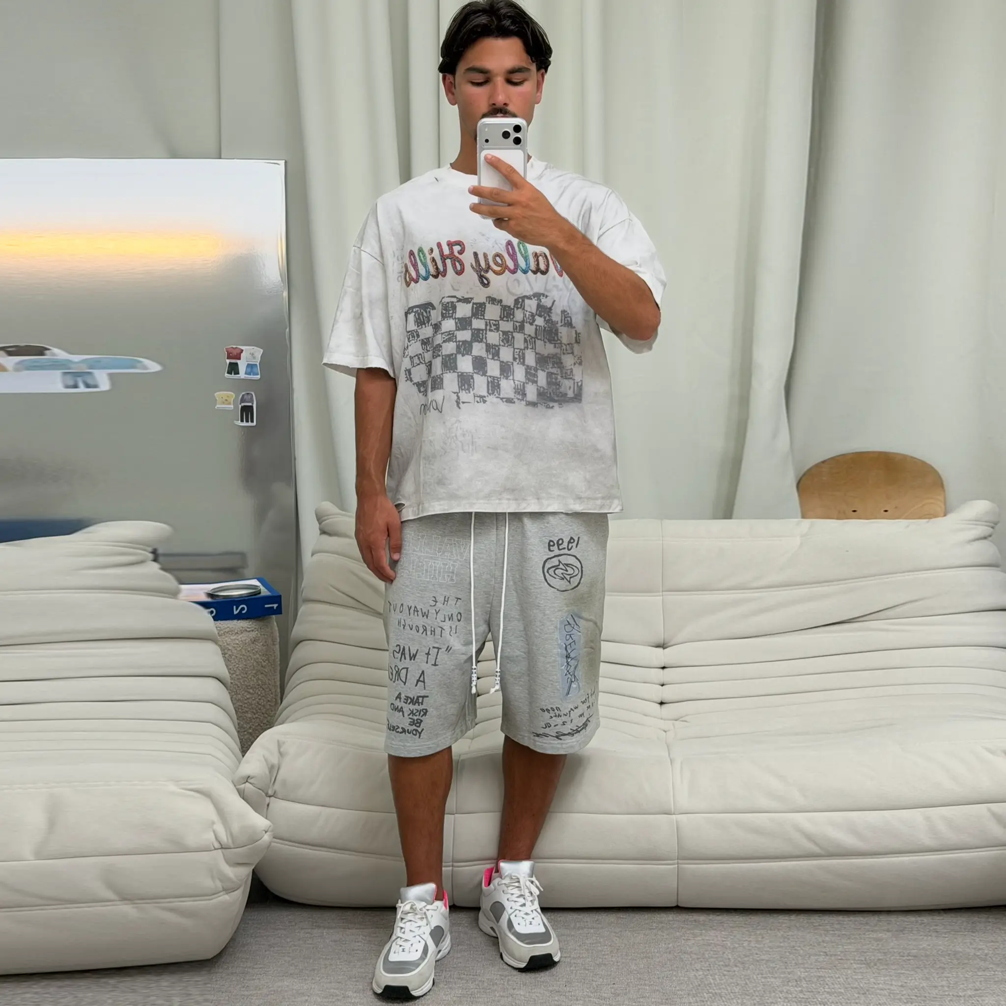Front View of Suavo London Velley Hills Dirt Washed White T-Shirt