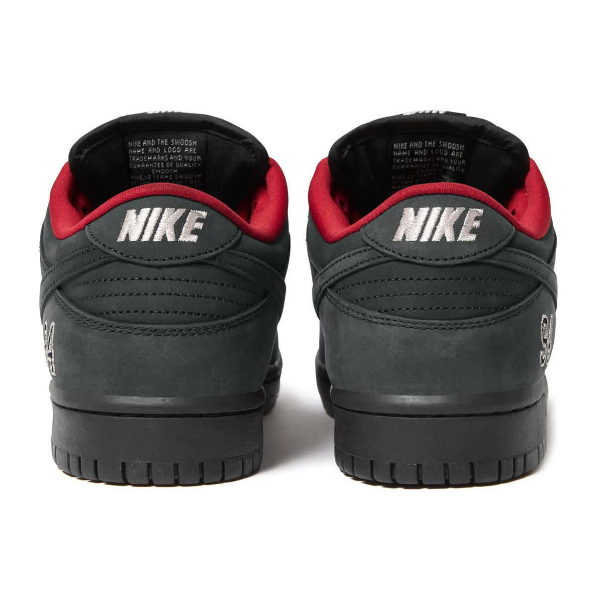 Supreme x Nike SB Dunk Low Black | HQ8487-001