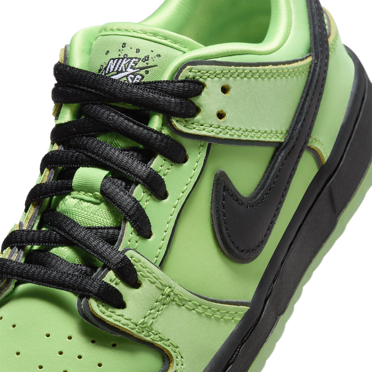 the-powerpuff-girls-x-nike-sb- the-powerpuff-girls-x-nike-sb-