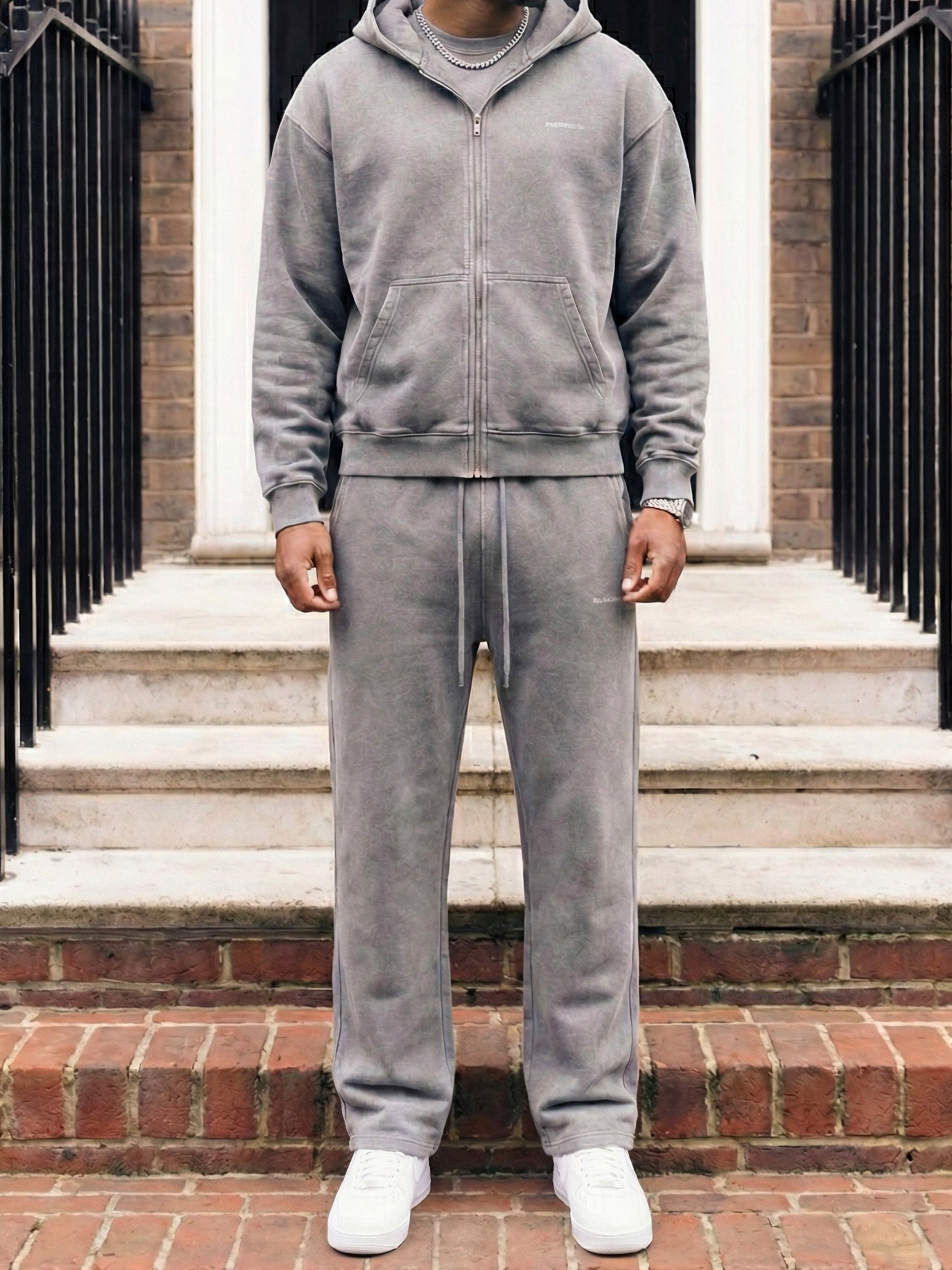 Bénir Clothing Club Basics Charcoal Zip-Up Hoodie